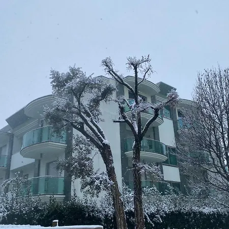 Appartement Residenza Flores *